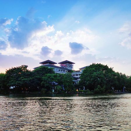 Guilin Ronghu Hotel Eksteriør billede